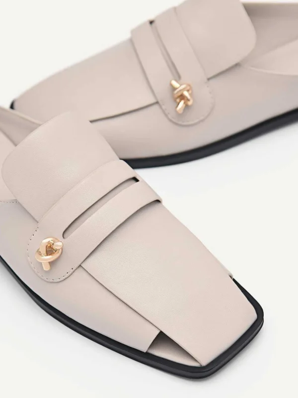 Carolyn Penny Mules<PEDRO Clearance