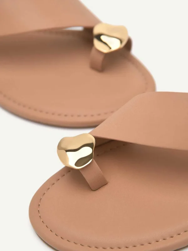 Demi Toe Loop Sandals<PEDRO Fashion