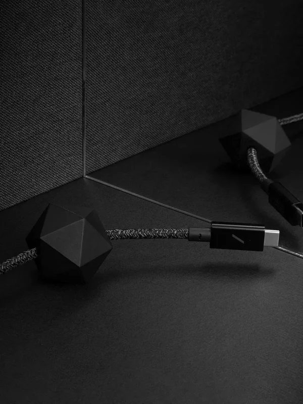 desk_cable_2.webp Desk Cable<PEDRO Clearance