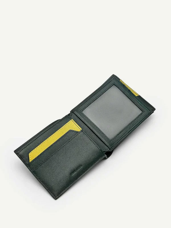 embossed_leather_bifold_f_3-1.webp Embossed Leather Bi-Fold Flip Wallet<PEDRO Best Sale
