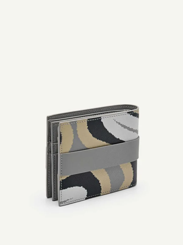 embossed_leather_bifold_f_3-2.webp Embossed Leather Bi-Fold Flip Wallet<PEDRO Hot