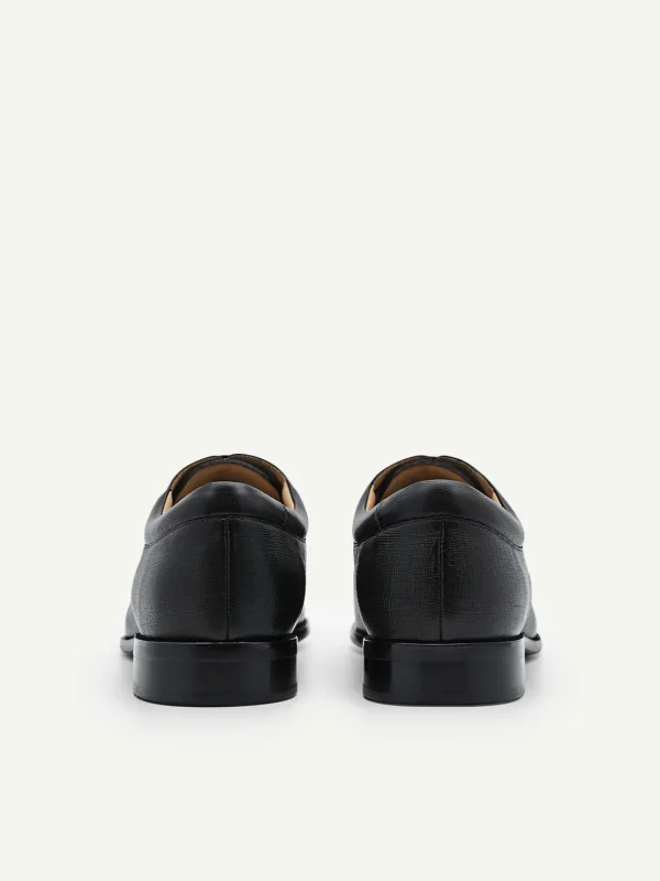 embossed_leather_derby_sh_1-1.webp Embossed Leather Derby Shoes<PEDRO Online