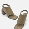 Este Leather Heel Sandals<PEDRO Hot
