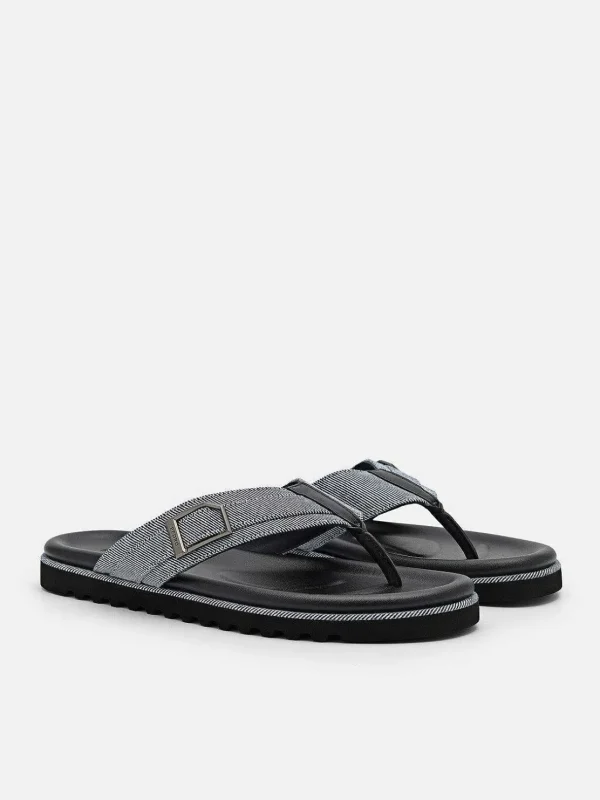 ezra_fabric_thong_sandals_2.webp Ezra Fabric Thong Sandals<PEDRO Online