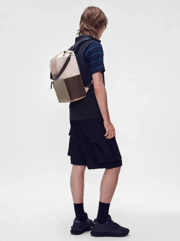 gordon_backpack_1-1.webp Gordon Backpack<PEDRO Outlet