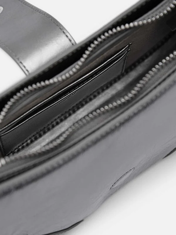 helix_leather_shoulder_ba_4-1.webp Helix Leather Shoulder Bag<PEDRO Online