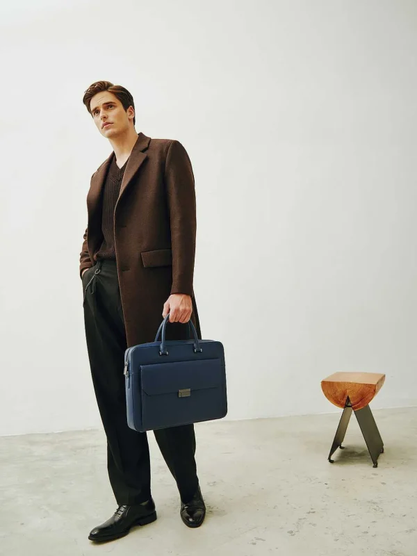 henry_textured_leather_br_6.webp Henry Textured Leather Briefcase<PEDRO New