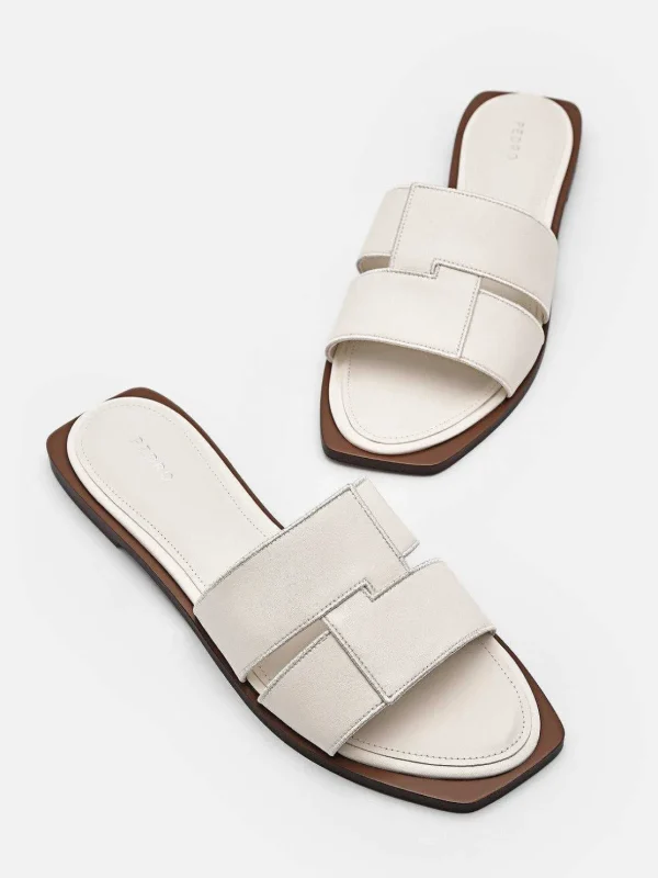 iza_flat_sandals_3.webp Iza Flat Sandals<PEDRO Best Sale