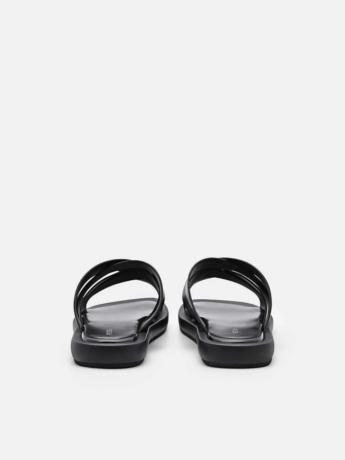 izzie_flat_sandals_0-2.webp Izzie Flat Sandals<PEDRO Store