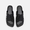 izzie_flat_sandals_3-2.webp Izzie Flat Sandals<PEDRO Store