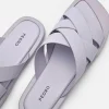 izzie_flat_sandals_4.webp Izzie Flat Sandals<PEDRO Best Sale