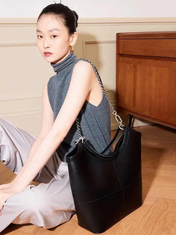 large_elle_tote_bag_5.webp Large Elle Tote Bag<PEDRO Store