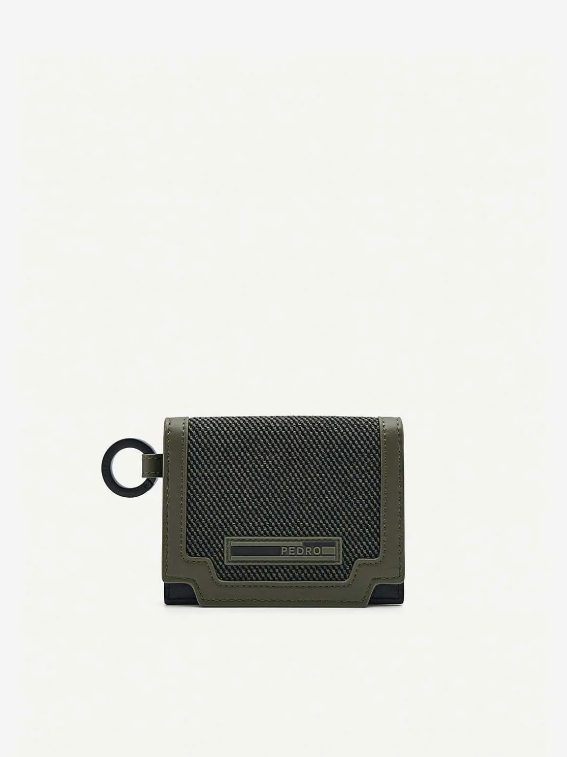 leather_bifold_card_holde_0-5.webp Leather Bi-Fold Card Holder With Key Ring<PEDRO Online