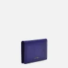leather_bifold_card_holde_1-10.webp Leather Bi-Fold Card Holder<PEDRO Shop