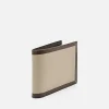 leather_bifold_coin_walle_2-2.webp Leather Bi-Fold Coin Wallet<PEDRO Best
