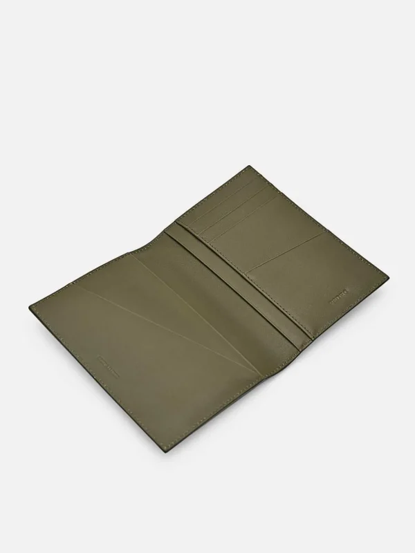 leather_bifold_passport_h_2-1.webp Leather Bi-Fold Passport Holder<PEDRO Clearance