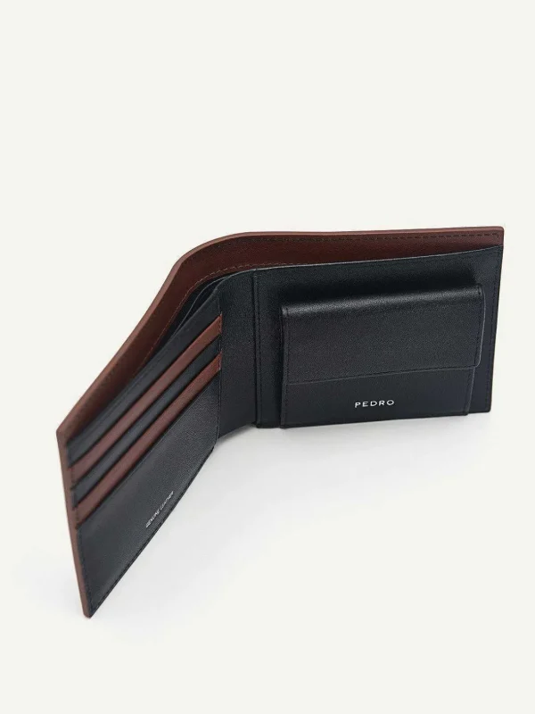 leather_bifold_wallet_wit_3-4.webp Leather Bi-Fold Wallet With Coin Pouch<PEDRO Best Sale
