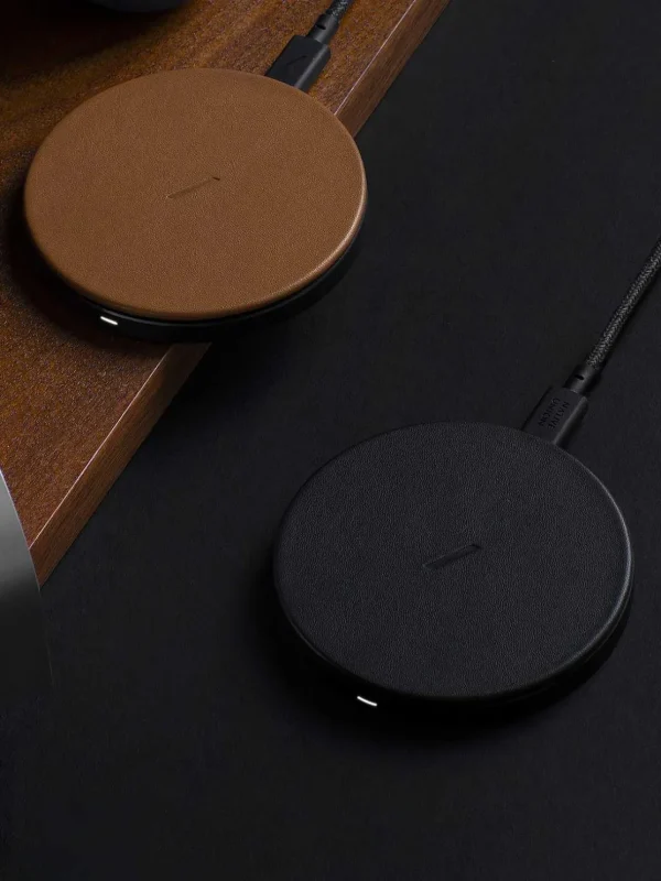 leather_drop_wireless_cha_6.webp Leather Drop Wireless Charger<PEDRO Fashion