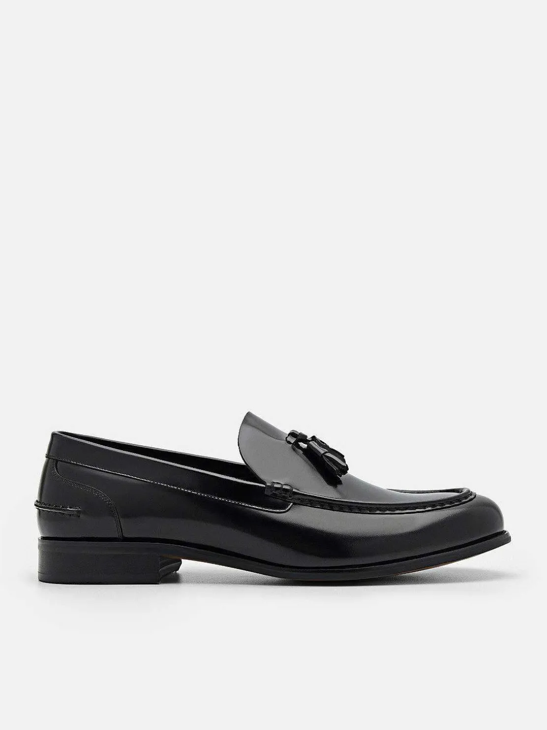 leather_tassel_loafers_0-1.webp Leather Tassel Loafers<PEDRO Fashion