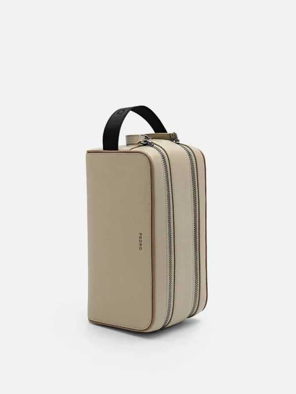 leather_toiletries_pouch_1.webp Leather Toiletries Pouch<PEDRO Flash Sale