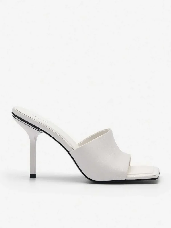 maria_leather_heel_sandal_3.webp Maria Leather Heel Sandals<PEDRO Fashion
