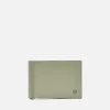 Oliver Leather Bi-Fold Card Holder With Money Clip<PEDRO Online