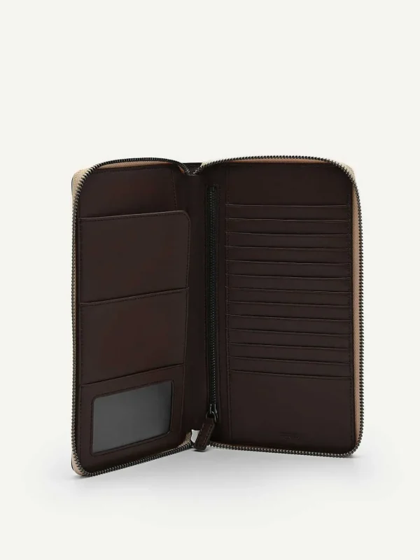 oliver_leather_travel_org_0.webp Oliver Leather Travel Organiser<PEDRO Clearance