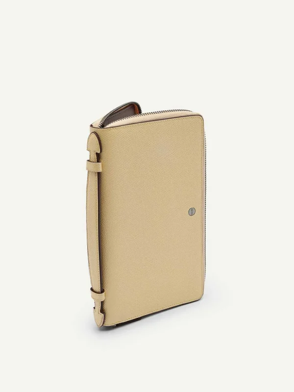 oliver_leather_travel_org_3.webp Oliver Leather Travel Organiser<PEDRO Clearance