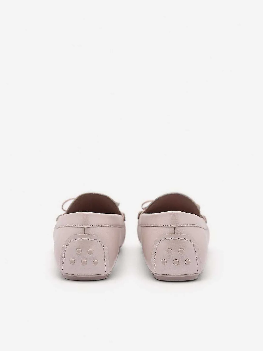 pearlized_calf_leather_bo_0.webp Pearlized Calf Leather Bow Driving Shoes<PEDRO Shop