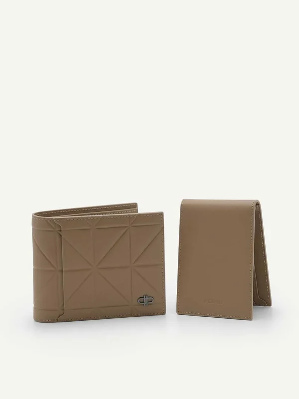 pedro_icon_leather_bifold_3-4.webp Icon Leather Bi-Fold Wallet In Pixel<PEDRO Outlet