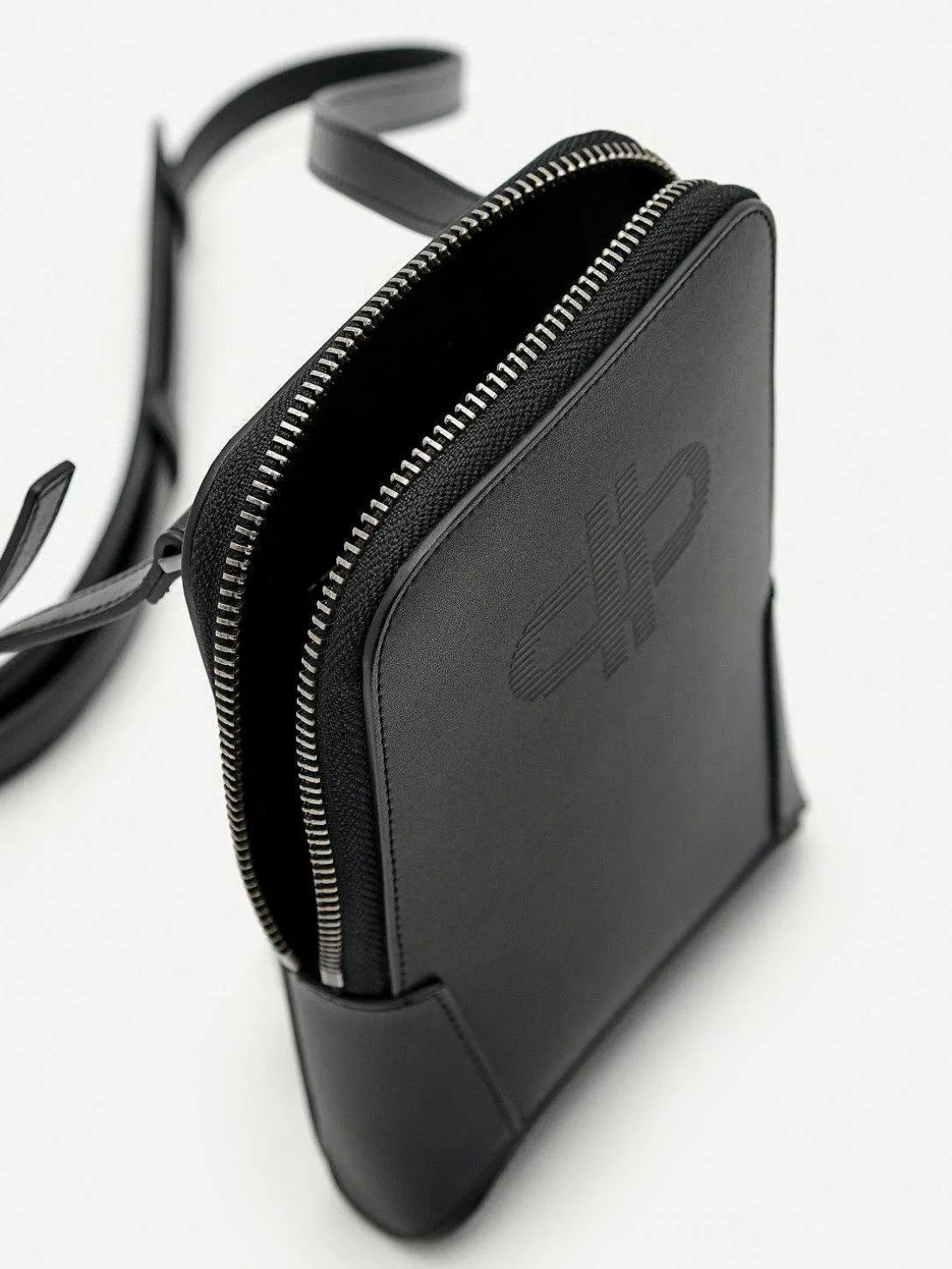 pedro_icon_leather_pouch_0-2.webp Icon Leather Pouch<PEDRO New