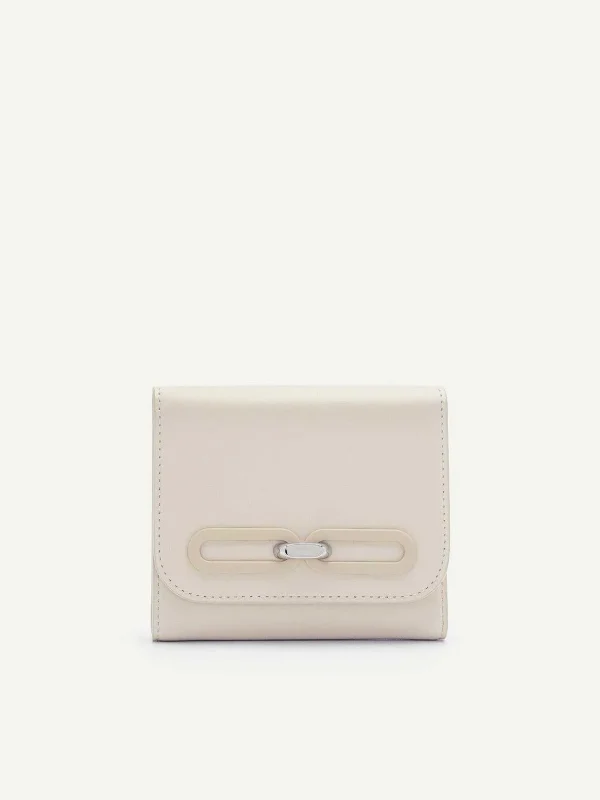 pedro_studio_leather_trif_0-2.webp Studio Leather Tri-Fold Wallet<PEDRO Fashion