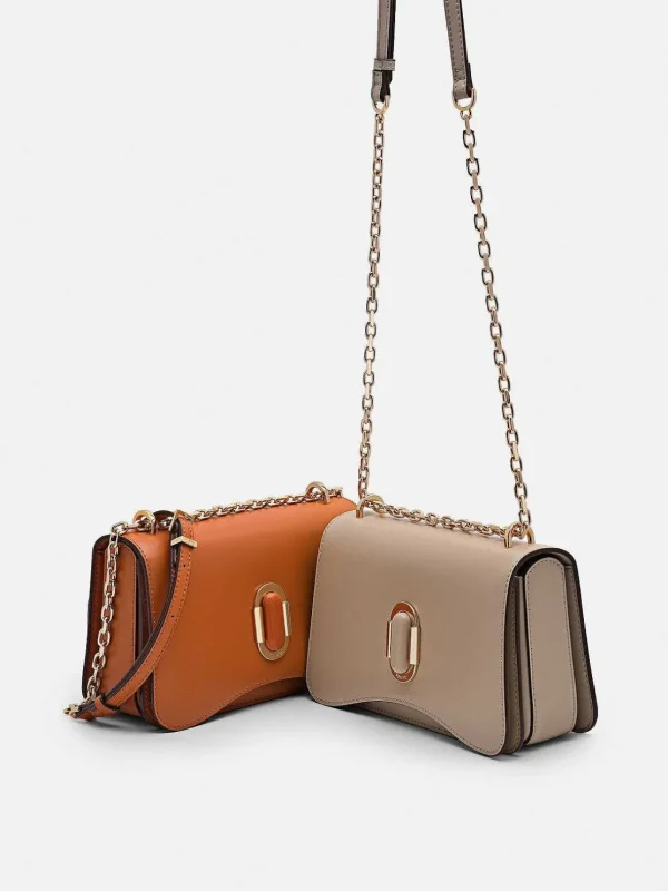 pedro_studio_rift_leather_0-11.webp Studio Rift Leather Shoulder Bag<PEDRO Flash Sale
