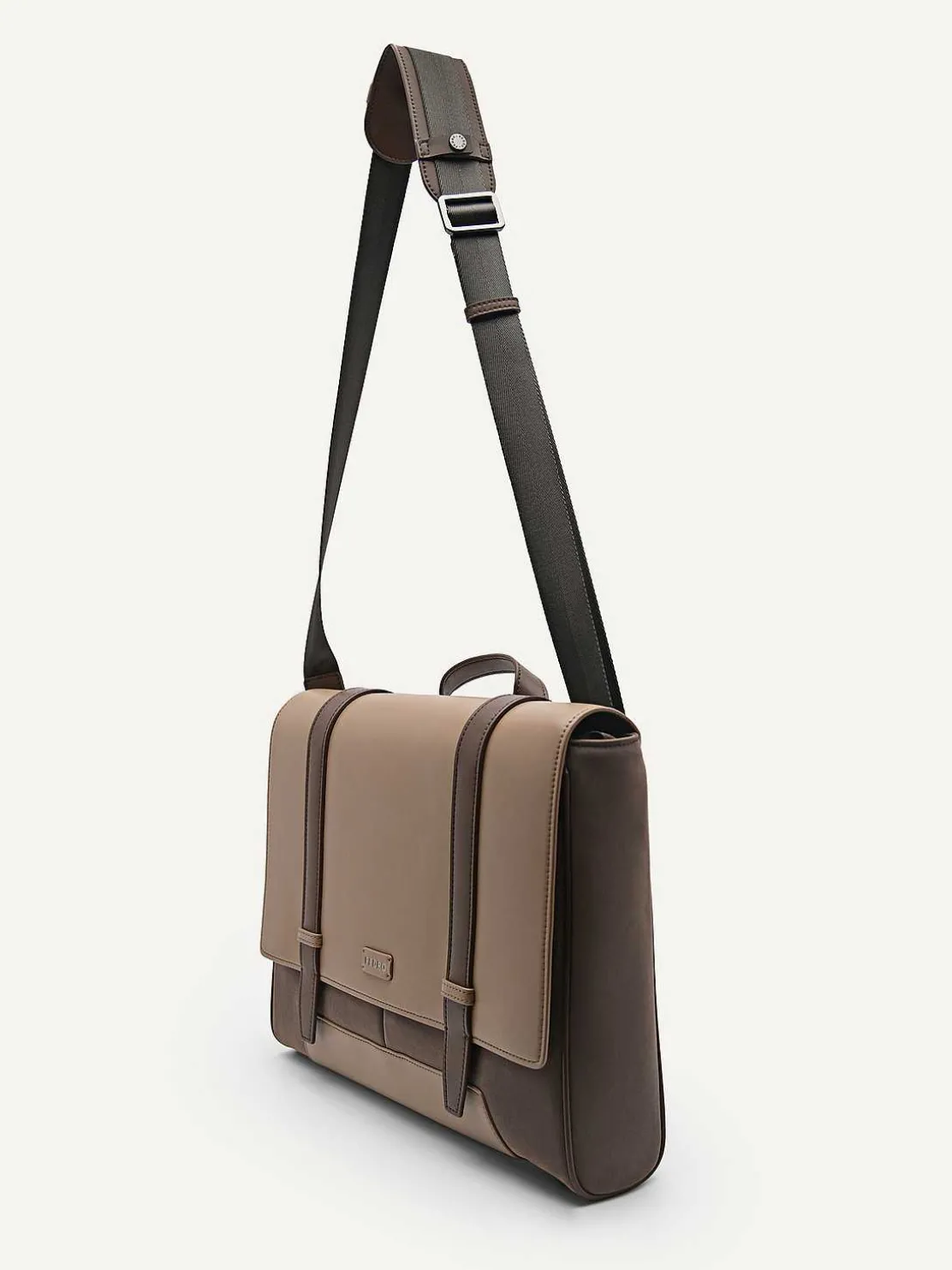 rainier_messenger_bag_0.webp Rainier Messenger Bag<PEDRO Cheap