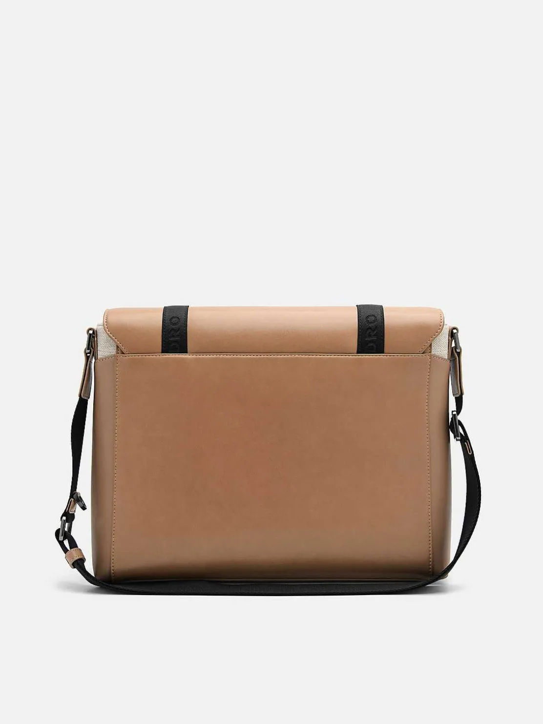 rigby_messenger_bag_0.webp Rigby Messenger Bag<PEDRO Outlet