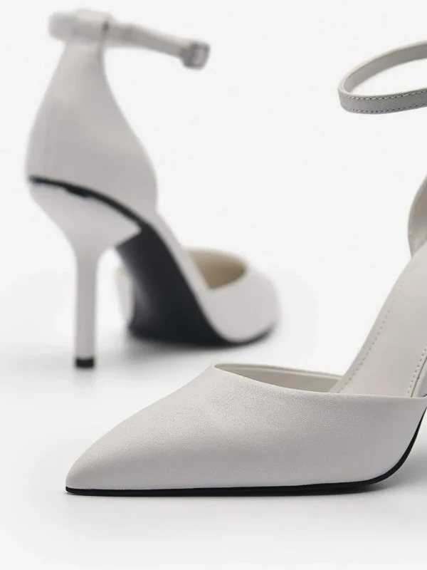 serena_leather_heel_pumps_4.webp Serena Leather Heel Pumps<PEDRO Best