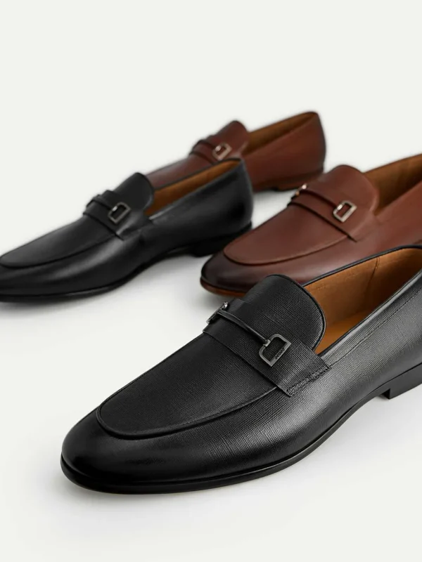 textured_leather_loafers__6-1.webp Textured Leather Loafers With Metal Bit<PEDRO Outlet