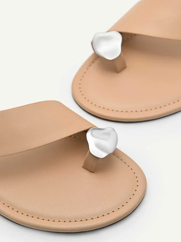 toe_loop_sandals_4-1.webp Toe Loop Sandals<PEDRO Store