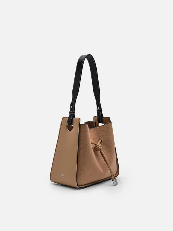 Yasmin Bucket Bag<PEDRO Shop