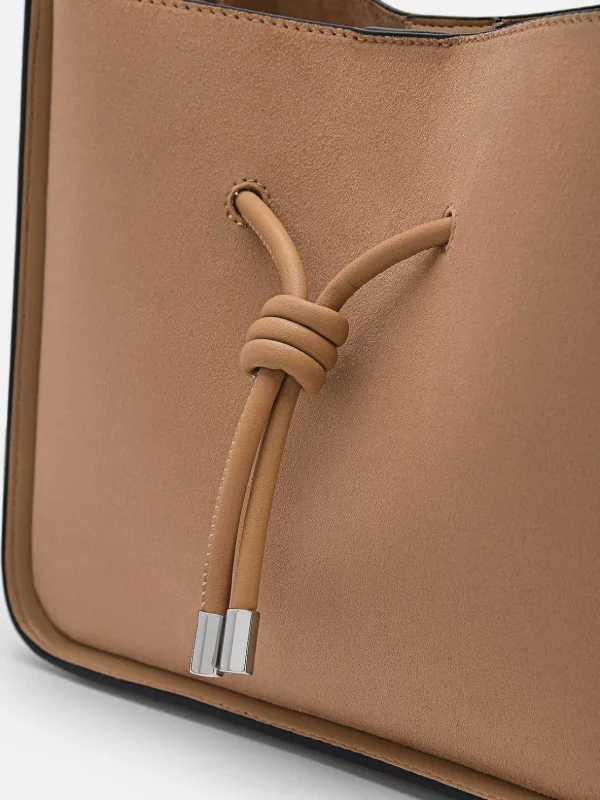 Yasmin Bucket Bag<PEDRO Shop