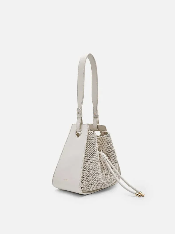 yasmin_fabric_bucket_bag_3.webp Yasmin Fabric Bucket Bag<PEDRO New