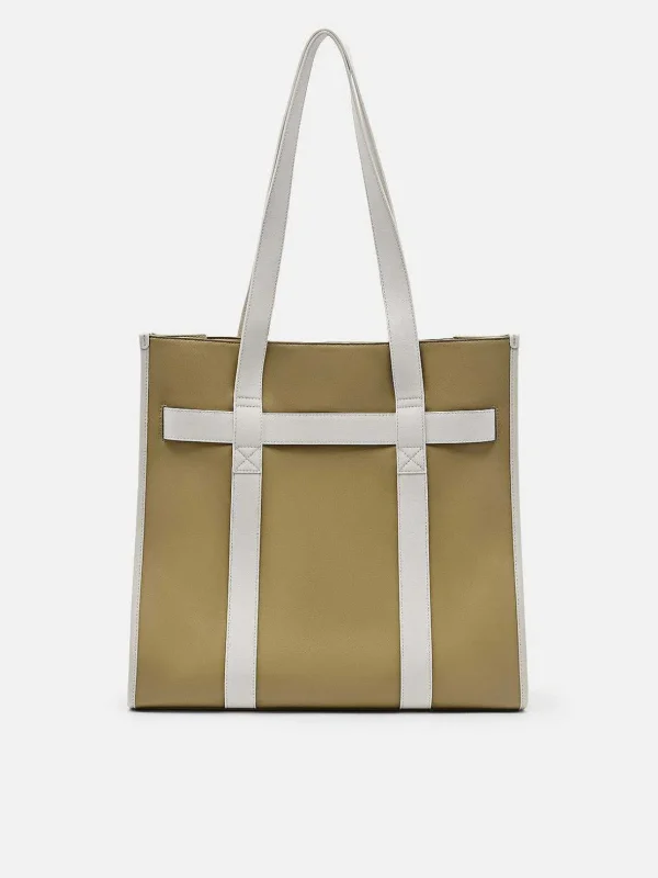 yasmin_tote_bag_2.webp Yasmin Tote Bag<PEDRO New
